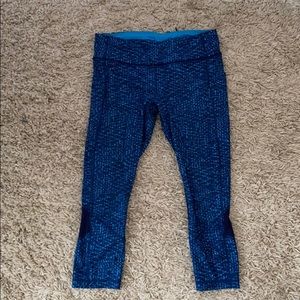 Lulu lemon cropped workout pants